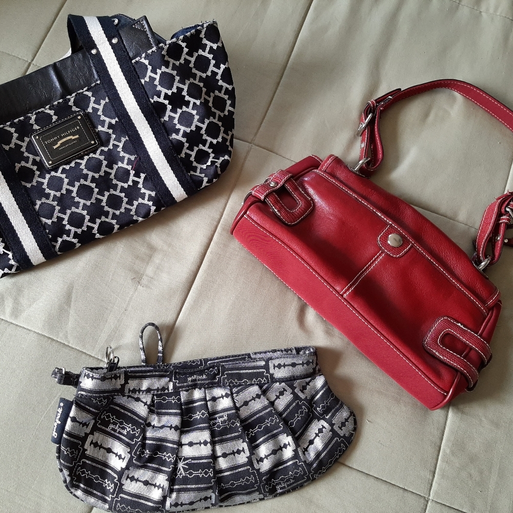 SOLD Lot of purses